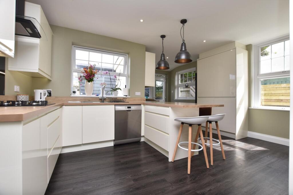Kitchen/Breakfast Room