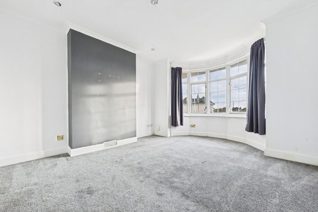 5dbe0504-CAM01085...