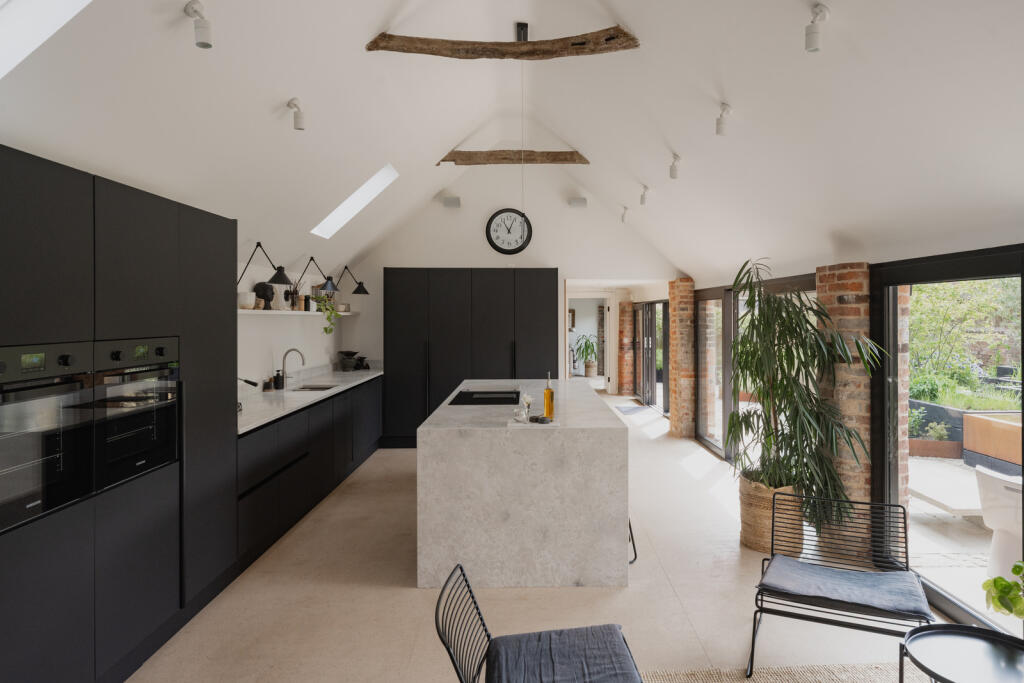 281729 - Fen Barn, Claypole, NG23-40.jpg