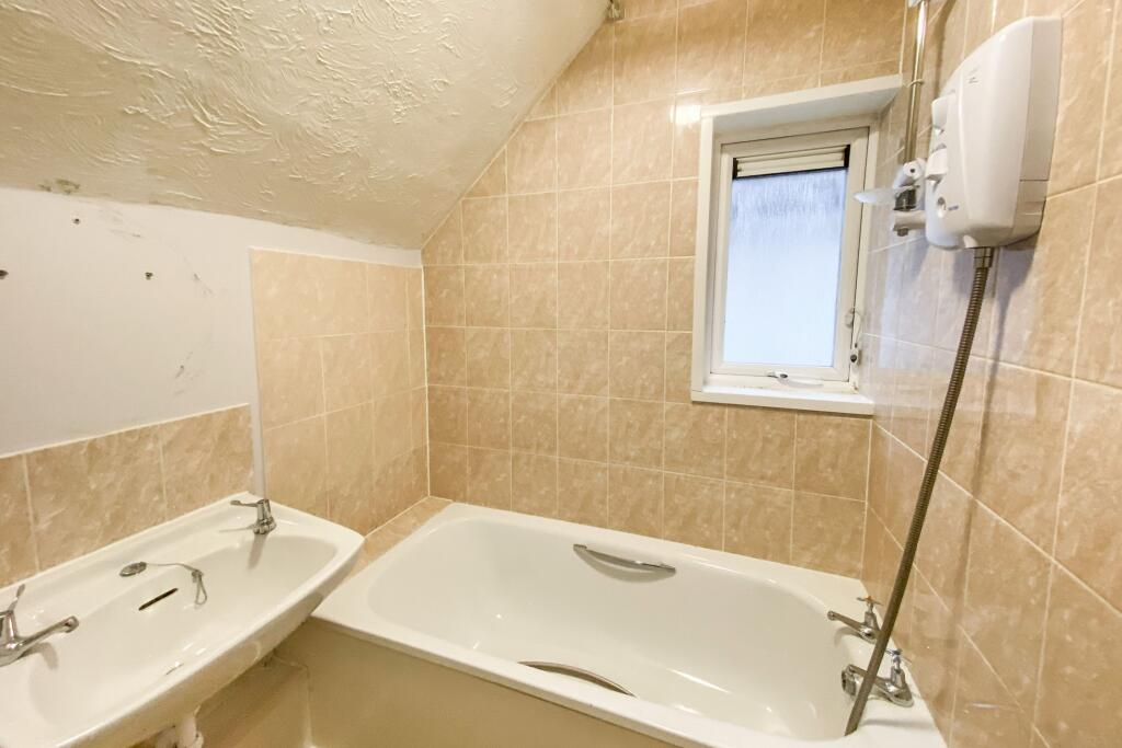 55 Downing Street, Chippenham, Wiltshire, SN14 0AA