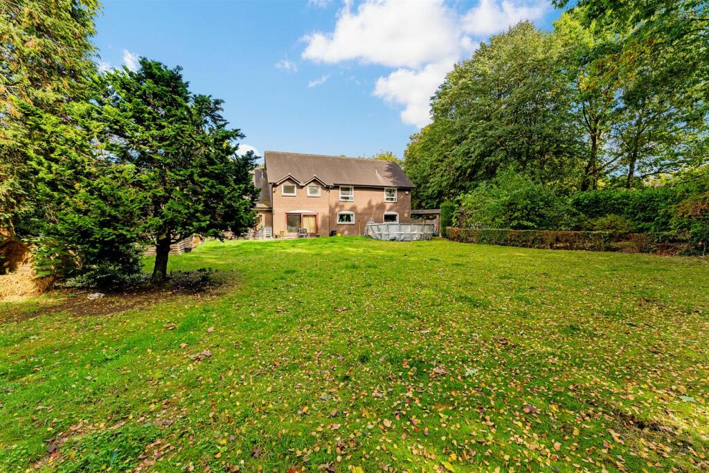 1 GREEN COURTS-19.jpg