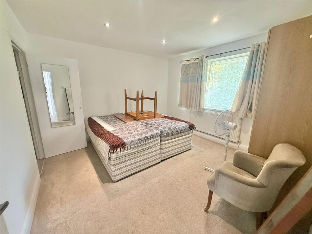 Davidson Frost-Wellings, DFW White House Drive, Ma