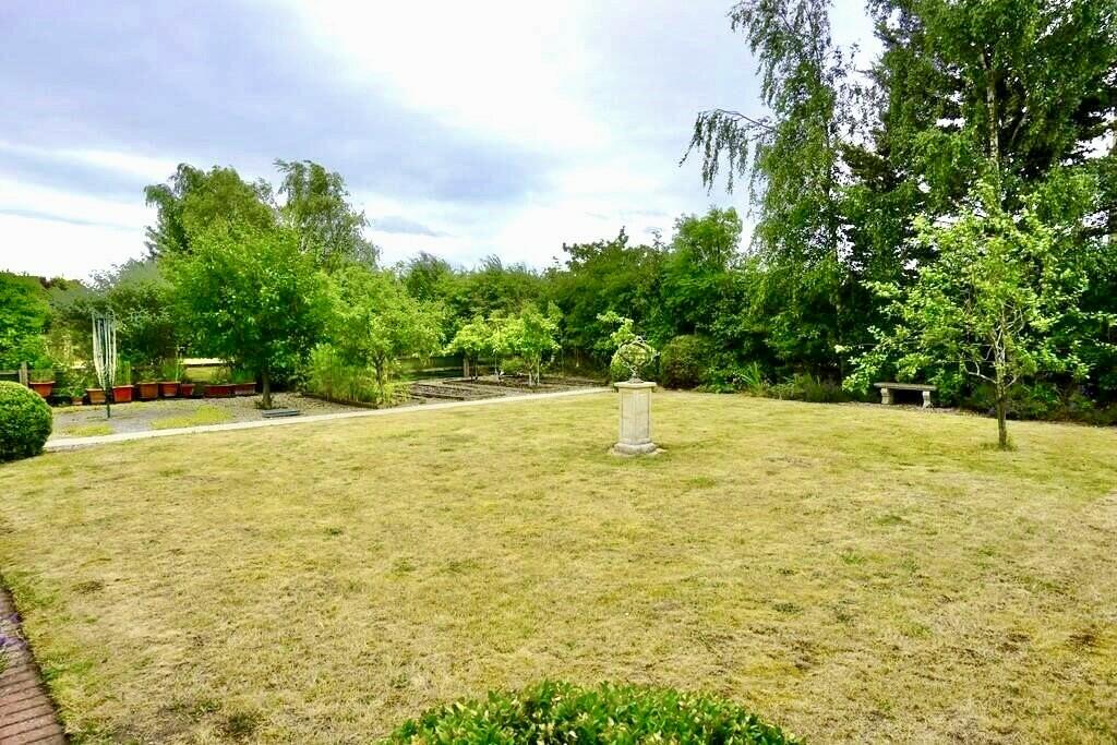 Garden1 Rightmove...