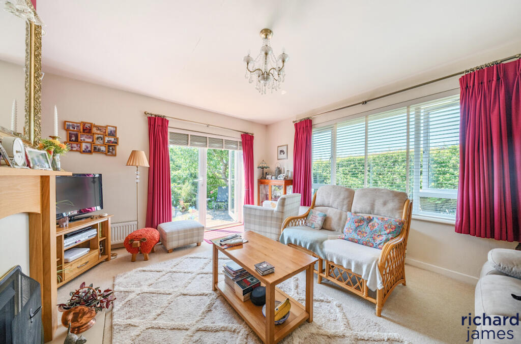 0edab7f0a9f6455ab3eb0cc1727daad5