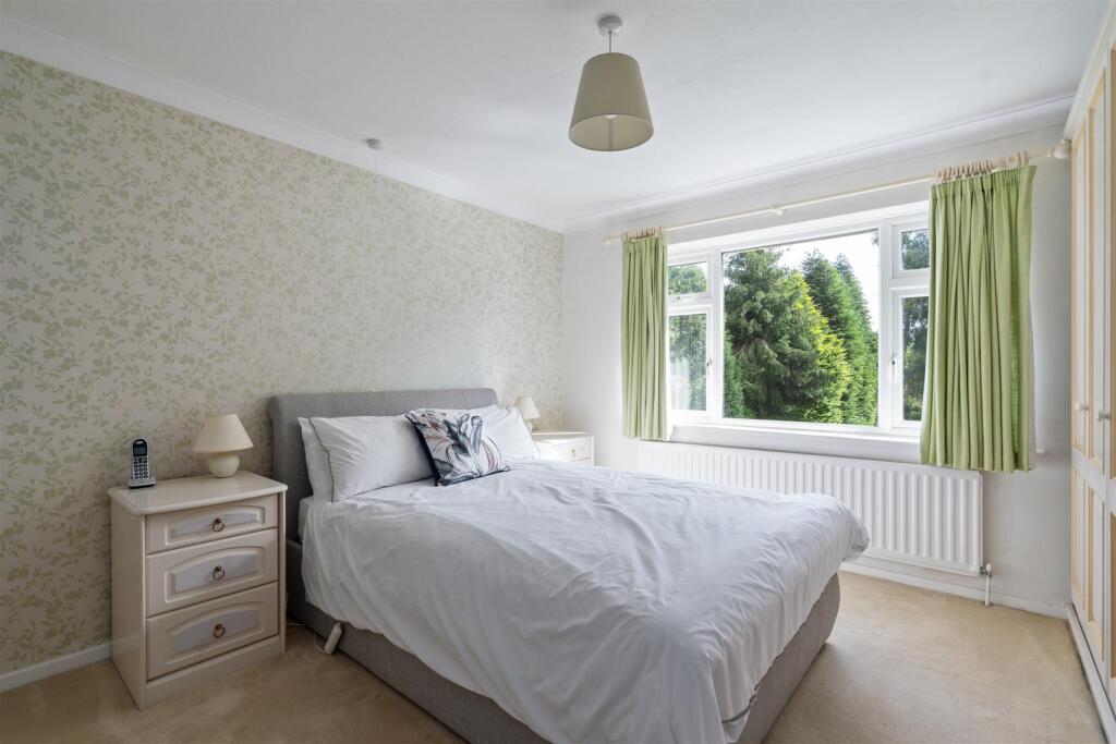 46 Cambridge Avenue Solihull, B91 1QF_LO_9.jpg