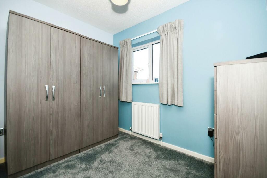 BEDROOM 4.jpg