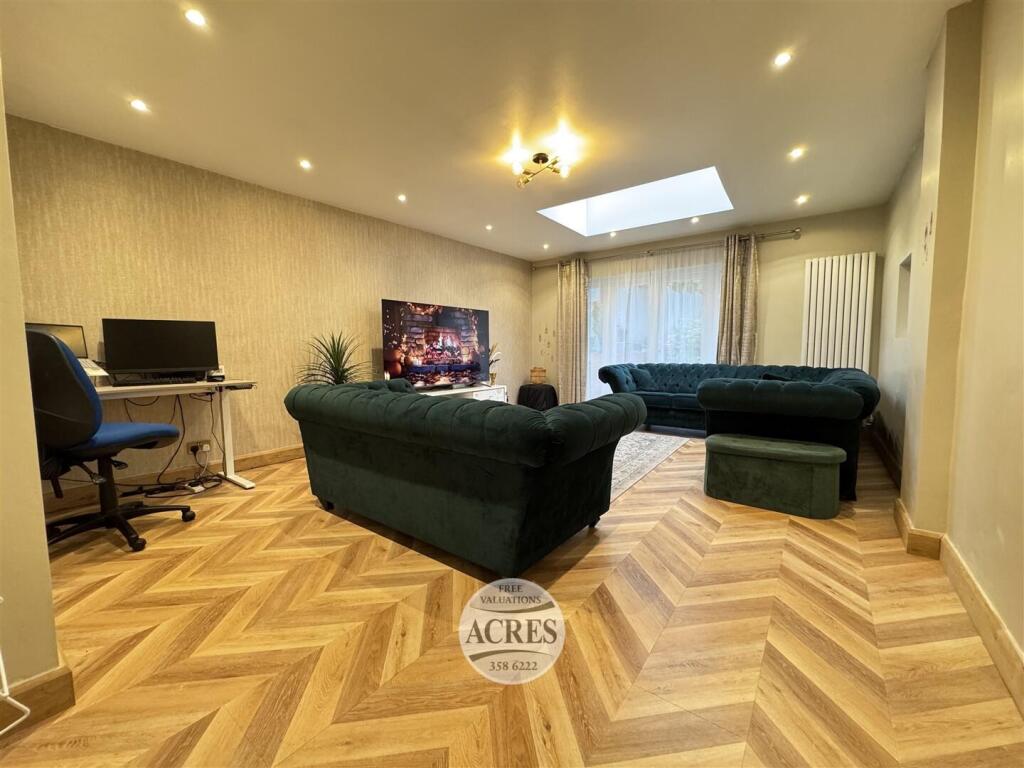 IMG_8643 (Large).jpg