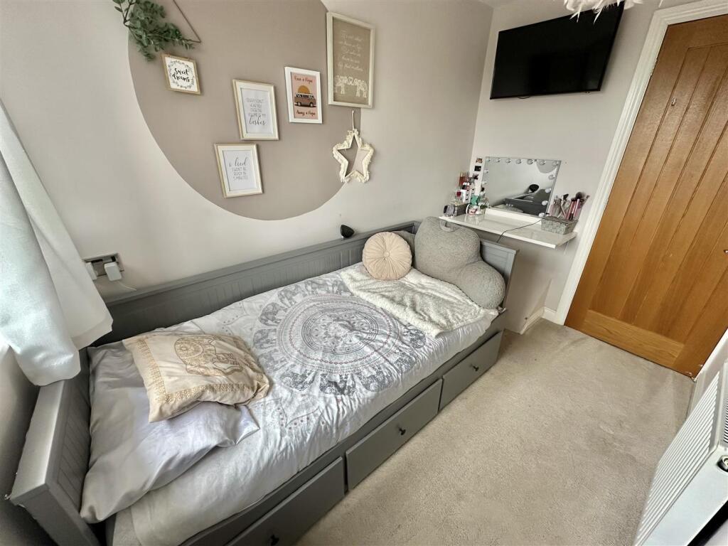 Bramleys Estate Agents - Park Avenue - Liversedge 
