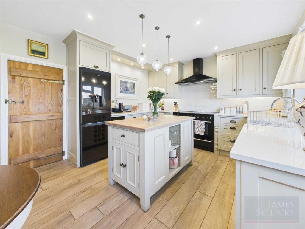 Open Plan Dining Kitchen