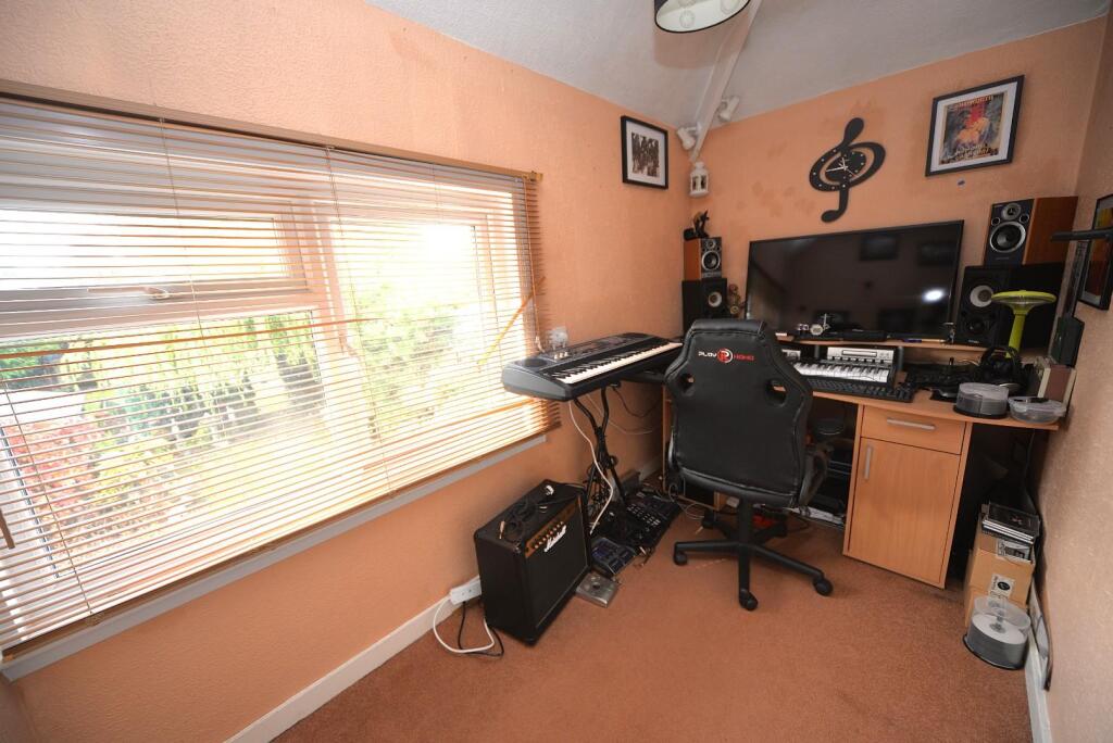 Bedroom 3.JPG