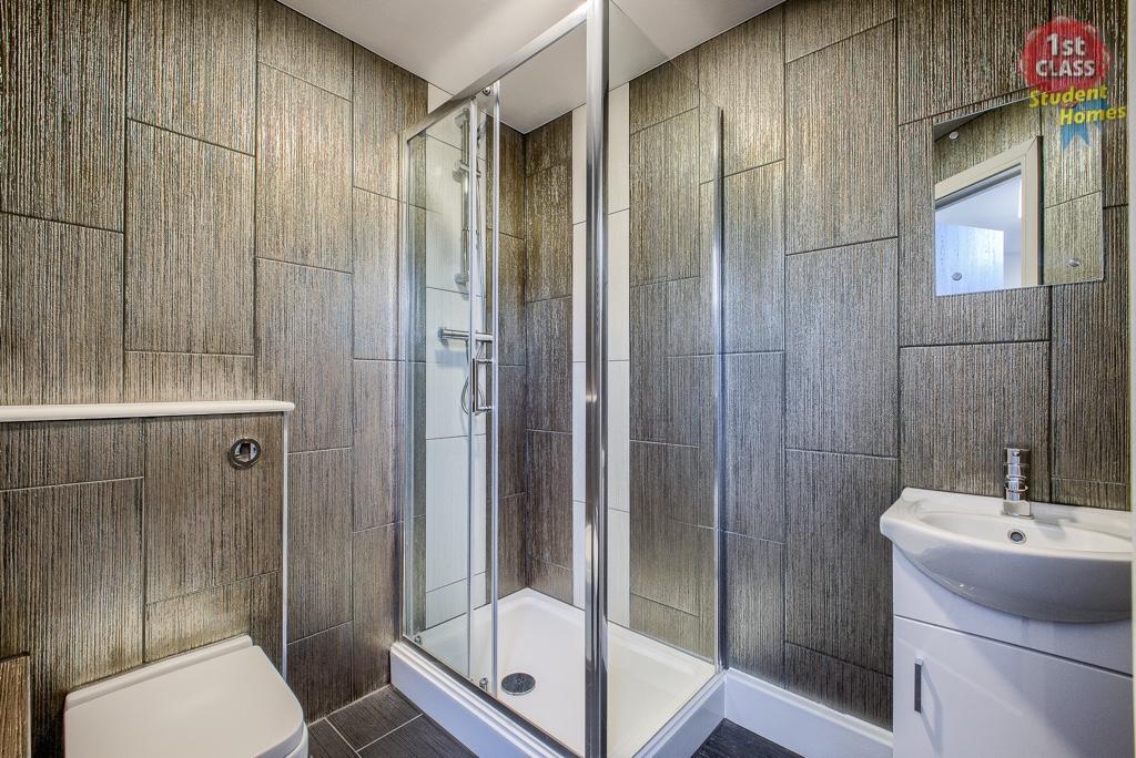 Bedroom 2 En Suite