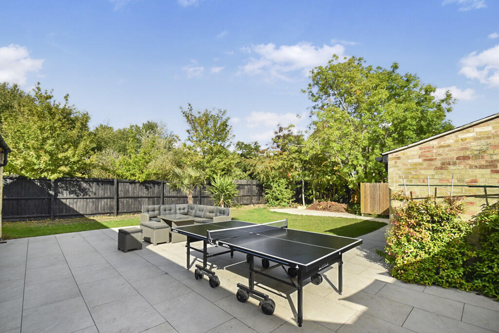 1149472_202509150...