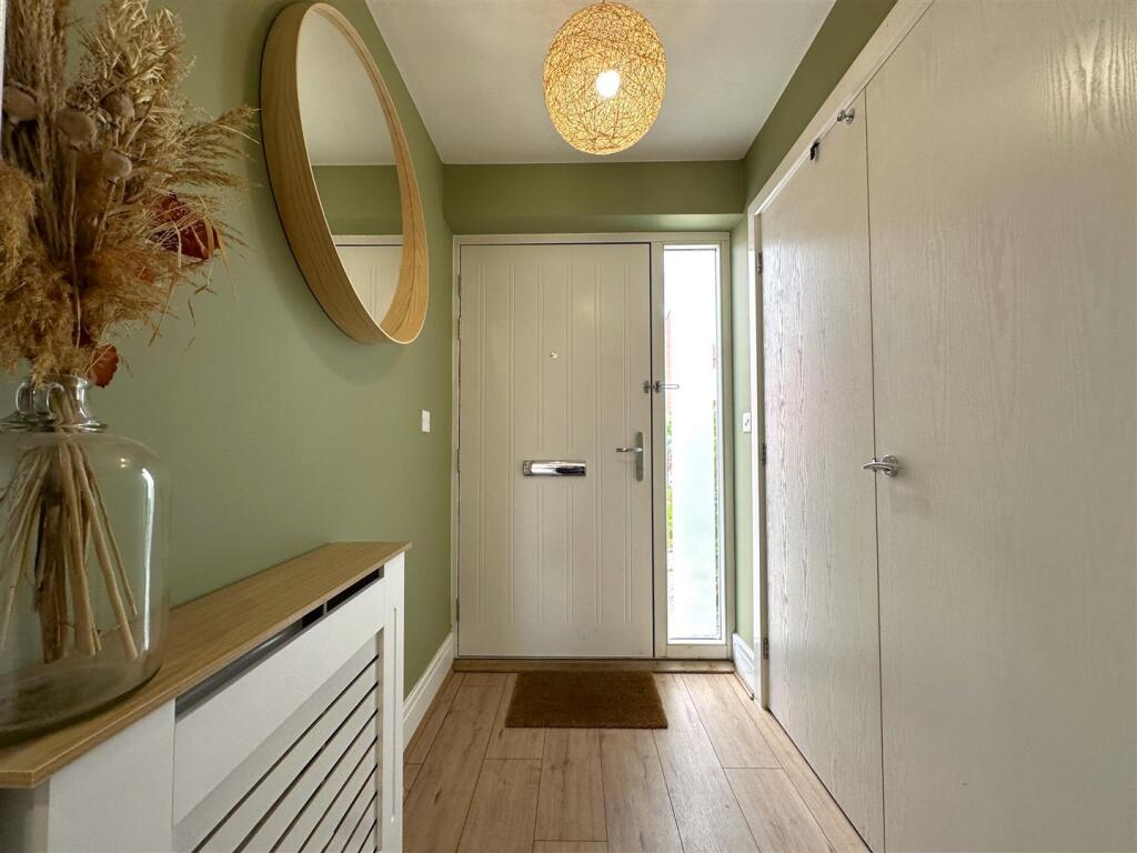 Entrance Hall 690