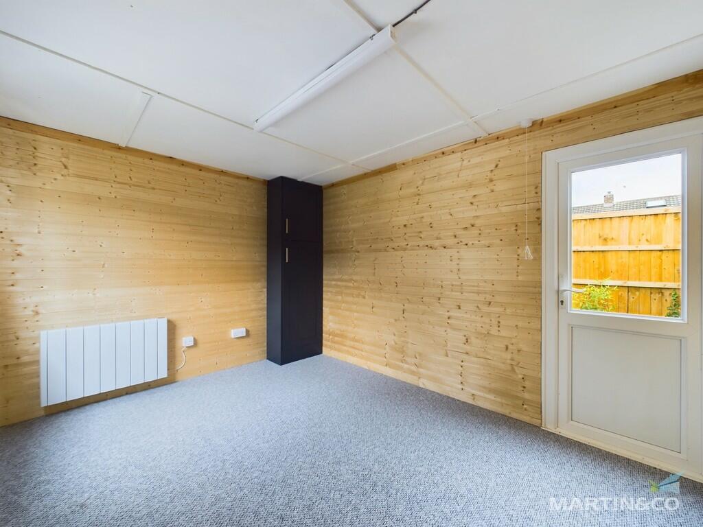 CAM03111G0-PR0172...