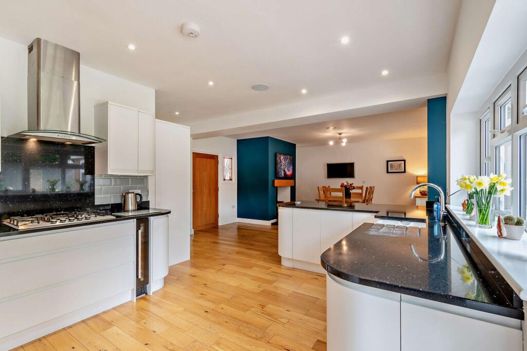 Kitchen diner