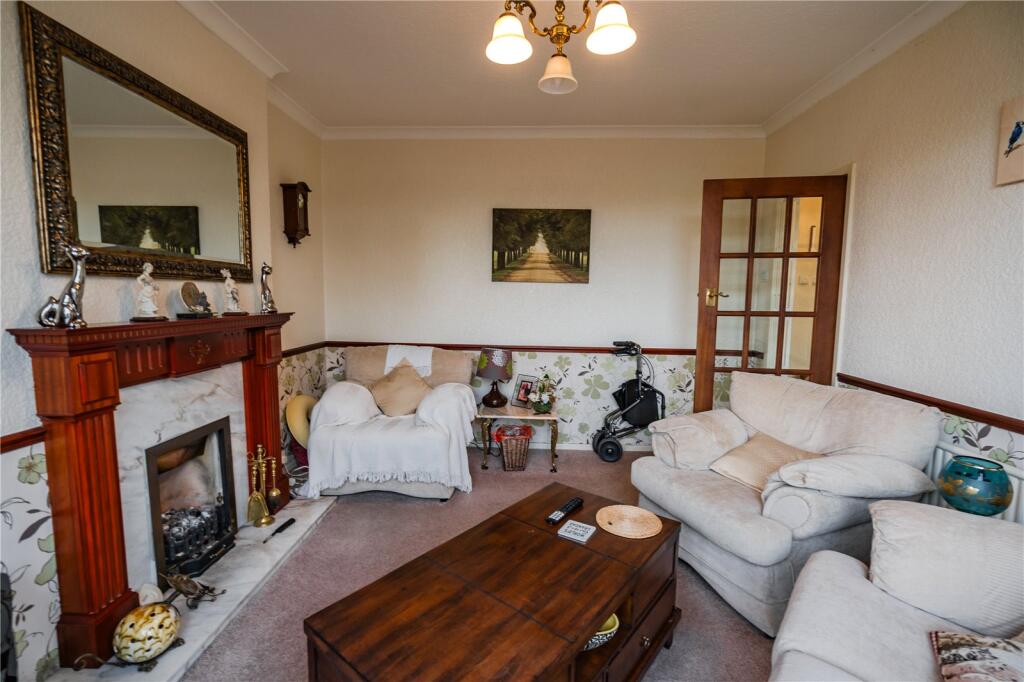Living Room (2)