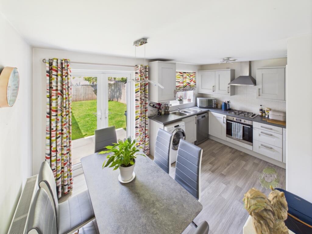 Lrg_CAM05477G0-PR0005-STILL021