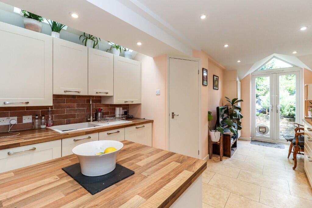 Kitchen/breakfast rm