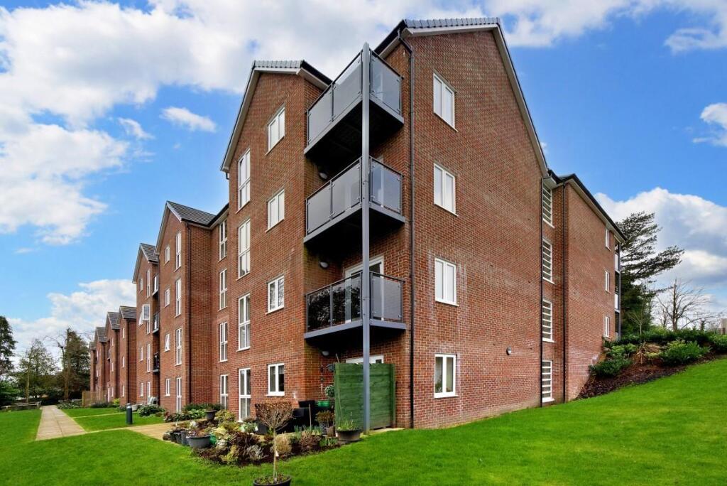 8541372-exterior05 (Medium).JPG