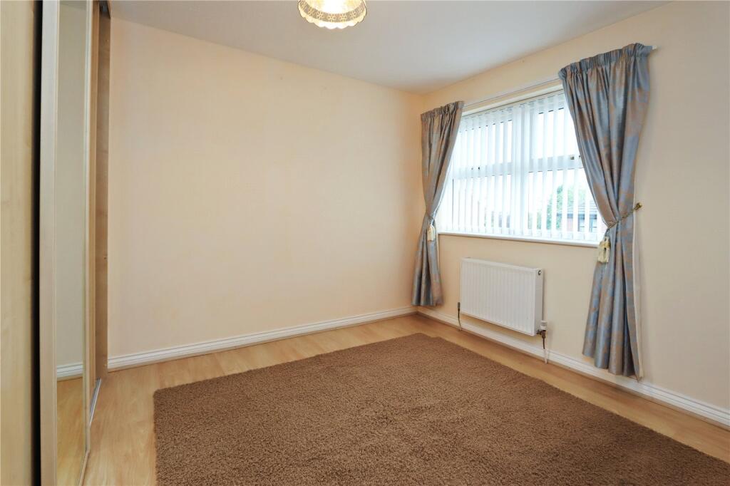 Bedroom 1 Pic 1