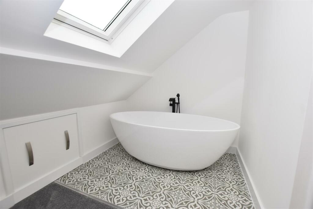 Tub Bath.JPG