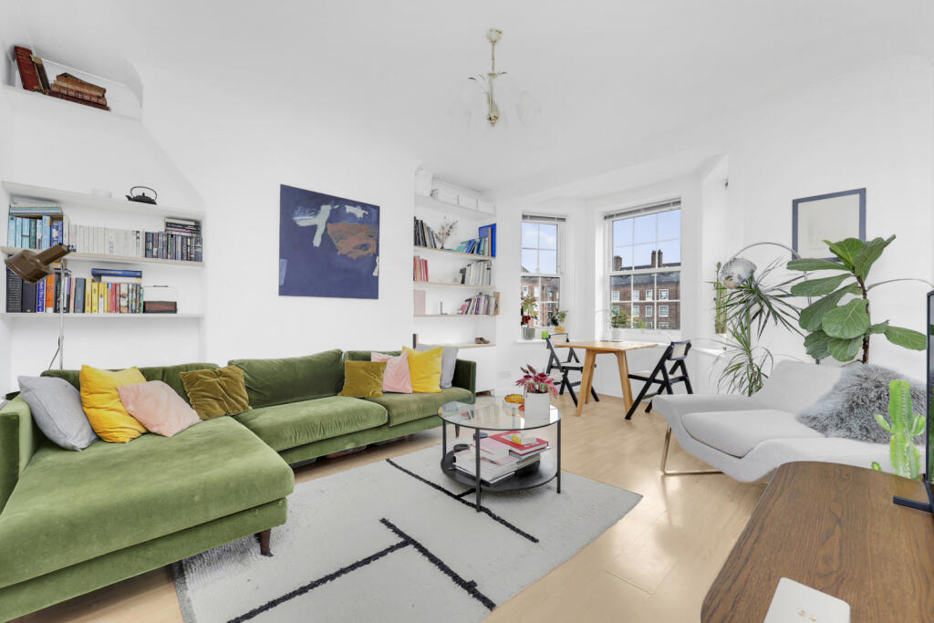 2 Bedroom Flat for Sale