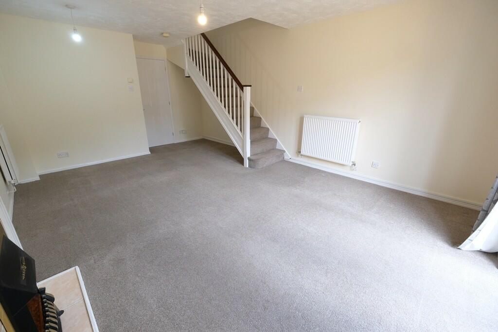 SITTING/DINING ROOM