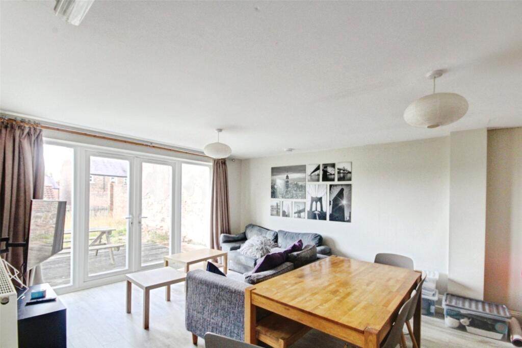 Living/Kitchen