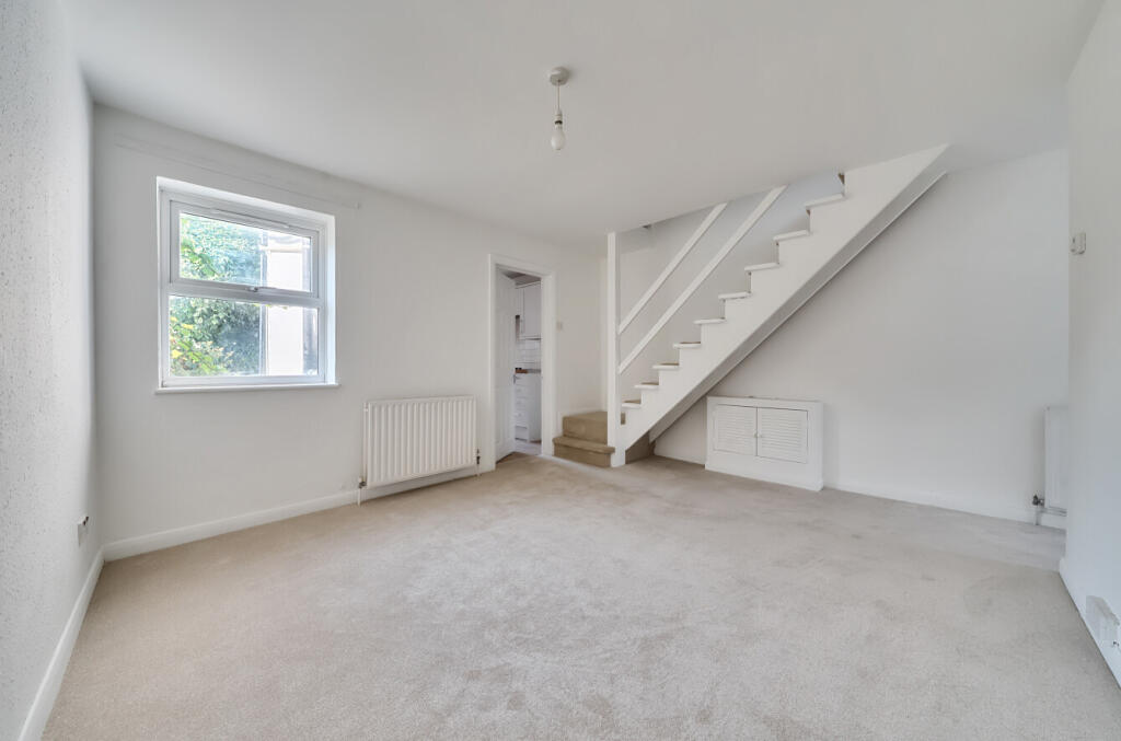 1330909-7-68930ad...