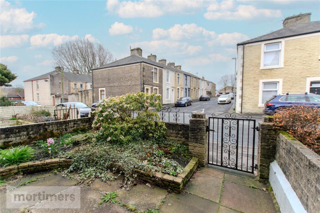 Front Garden Area