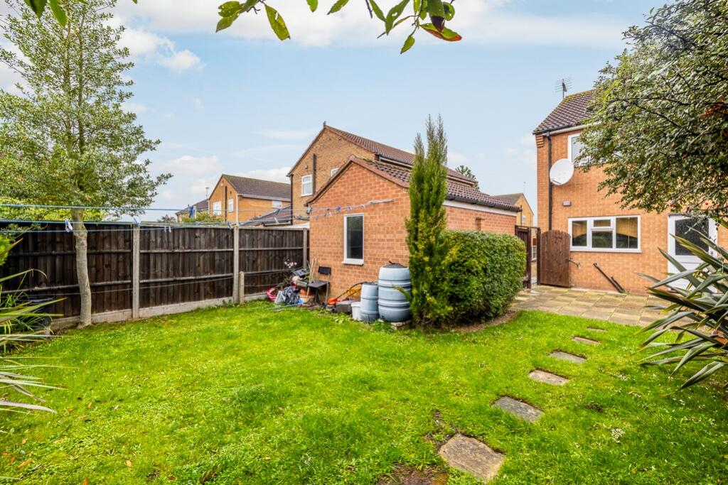54 Fairfields (Holbeach)-10