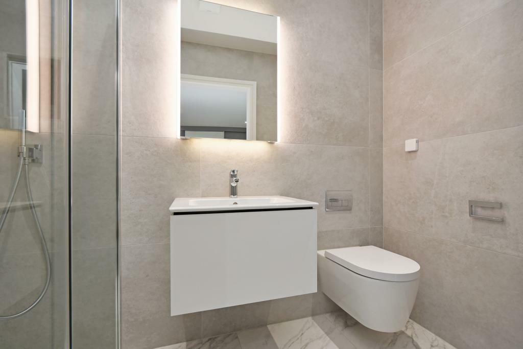 Master En-Suite