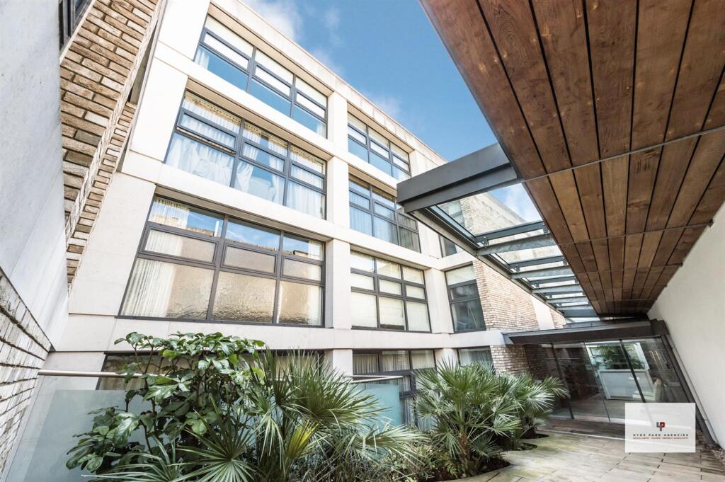 Meritas Court Ext-002-002 Logo.jpg