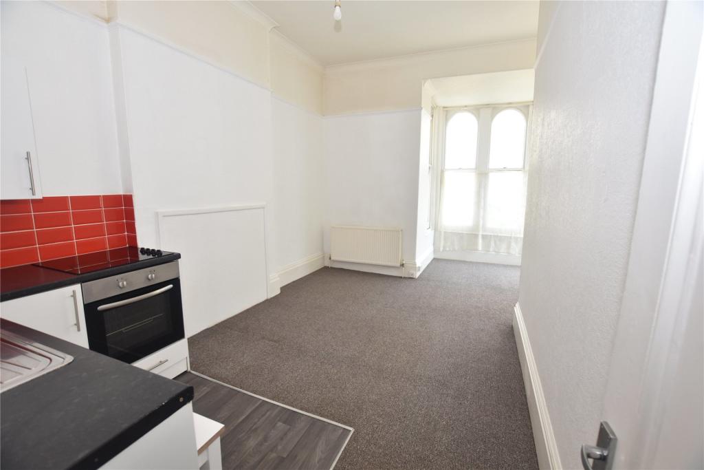 Lounge/Kitchen