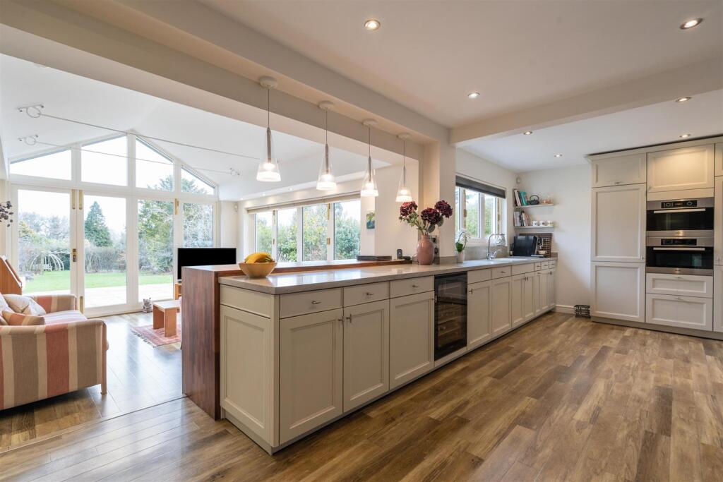 14 Brueton Avenue_35.jpg