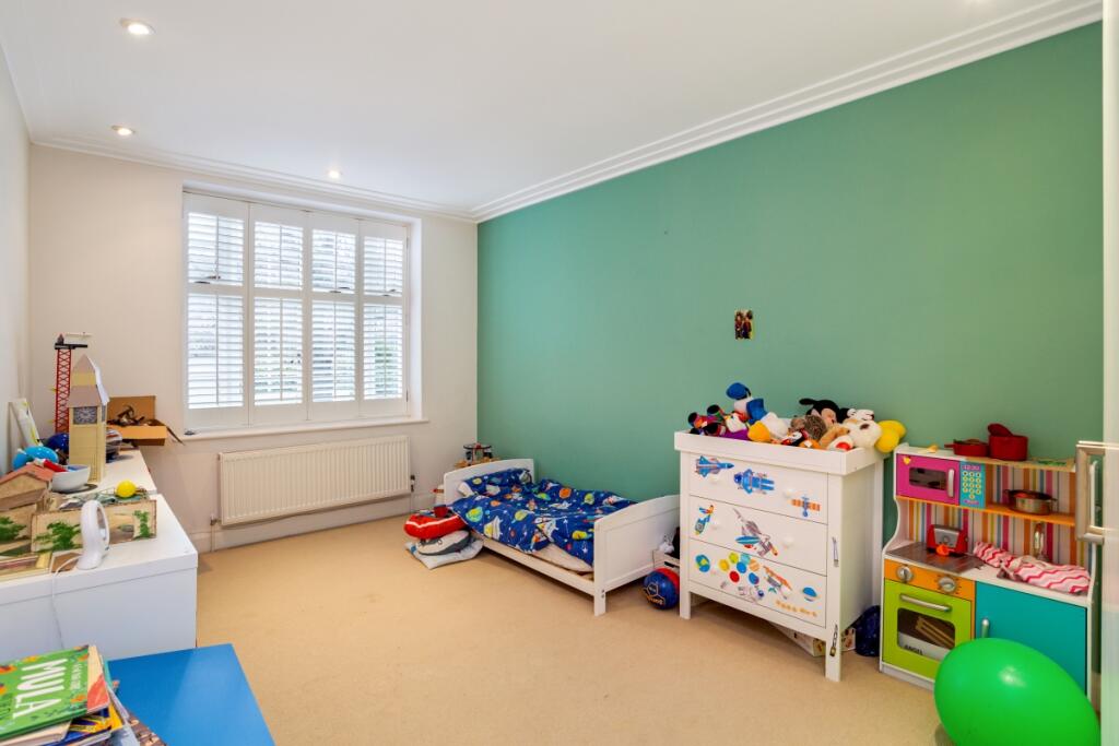 Glenmore House 29...