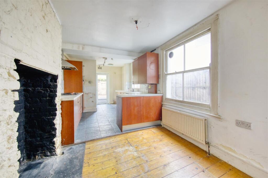 Mauleverer Road Eden Harper