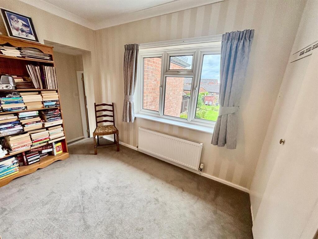 Home Office / Dressing Room