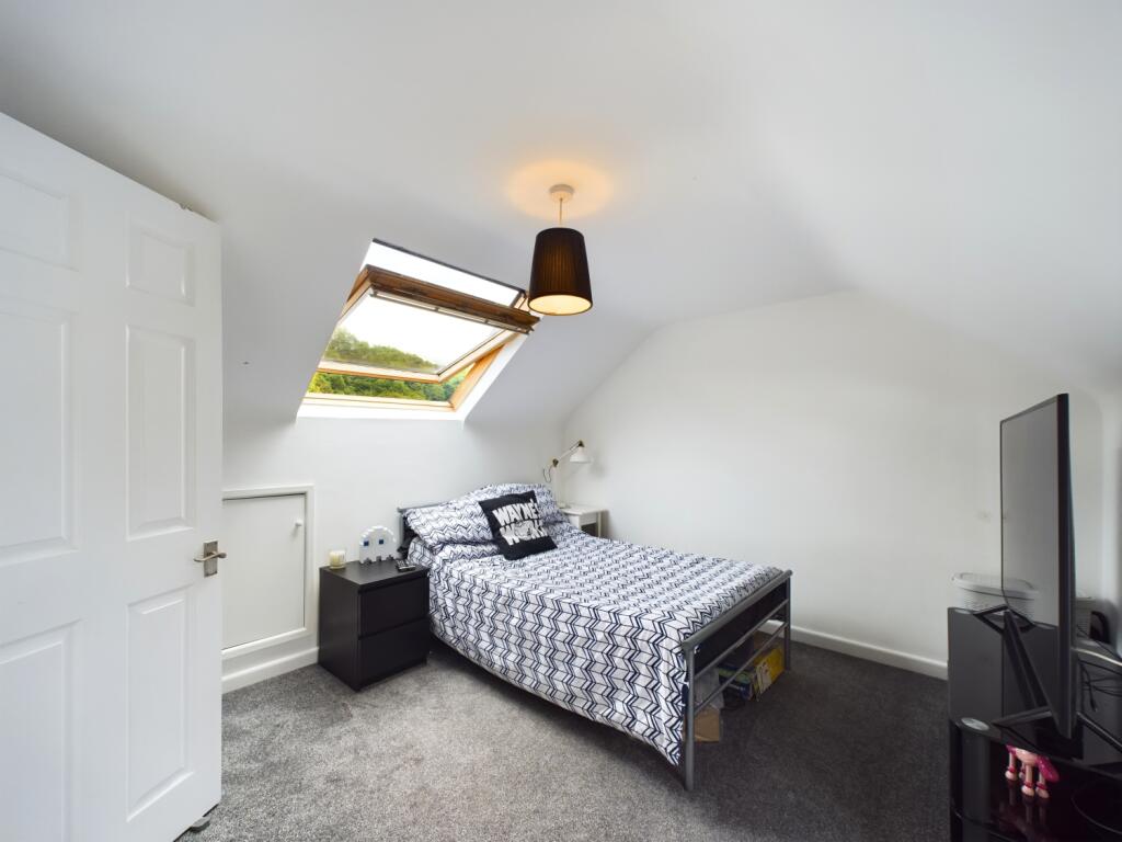 CAM02023G0-PR0054-STILL065