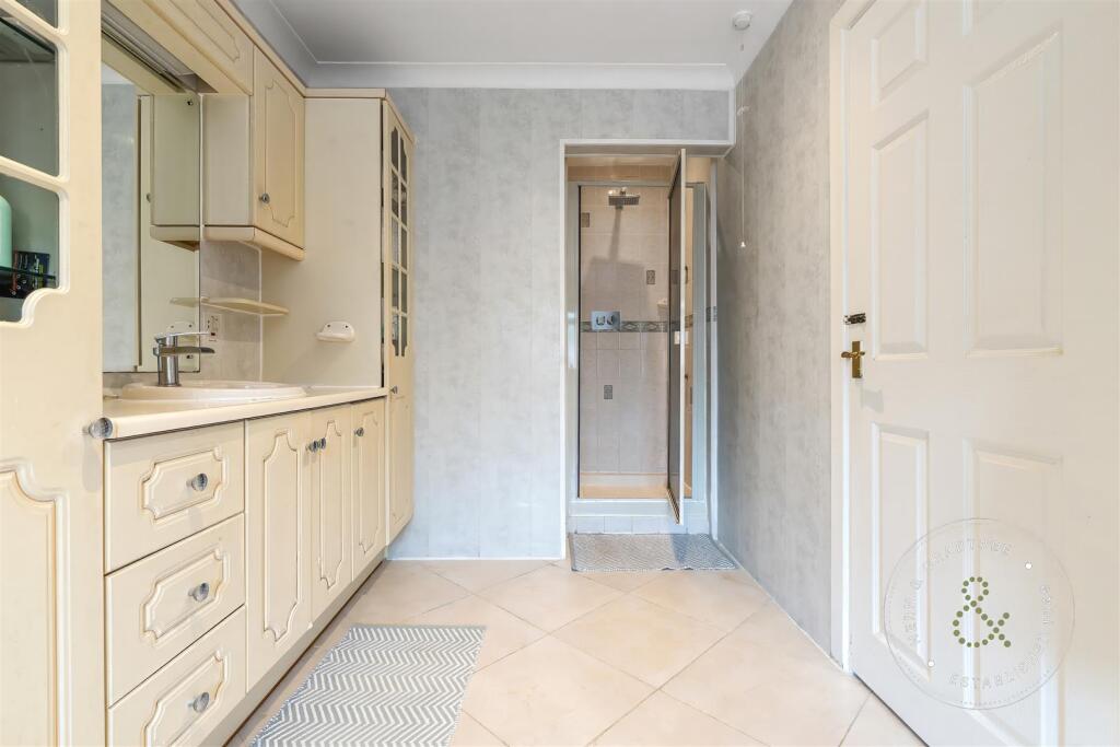 Catherine Drive, Hern Crabtree (6).jpeg