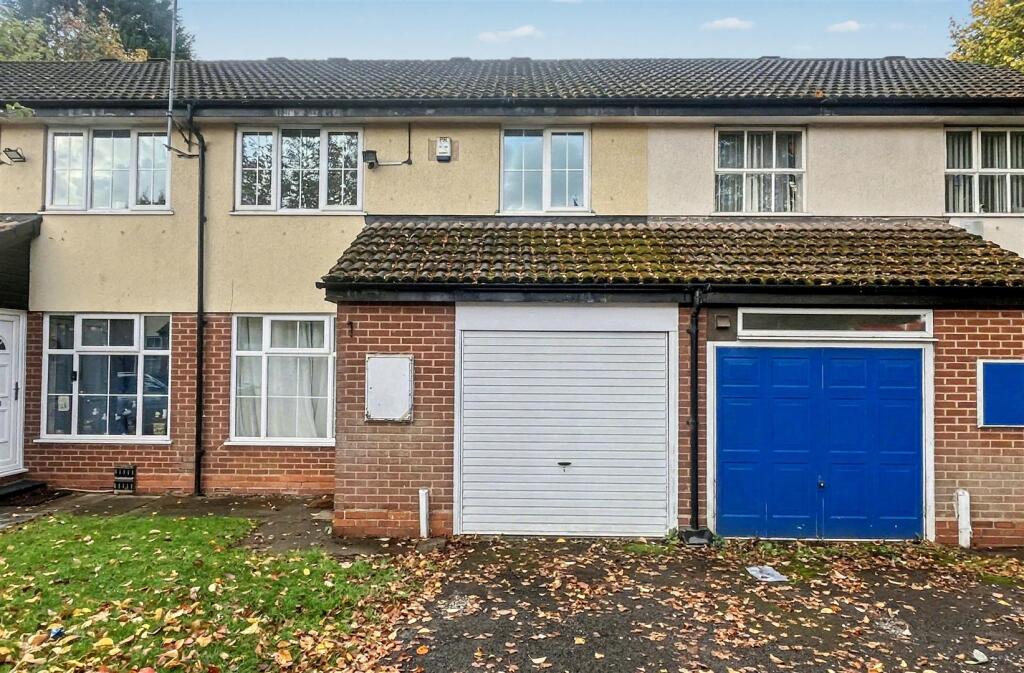 Front Aspect/Garage