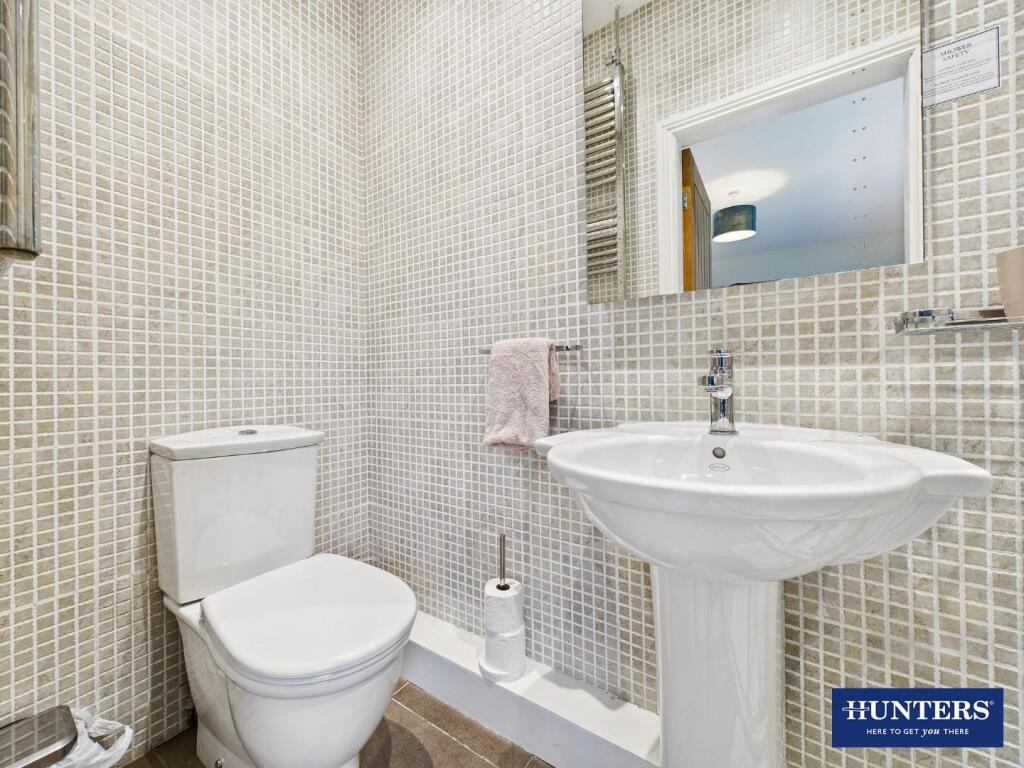 Ensuite - The Annexe