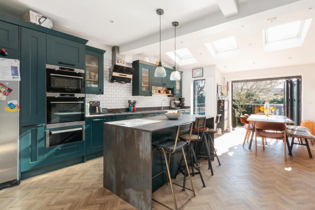 69 Grantham Road Ph3.jpg