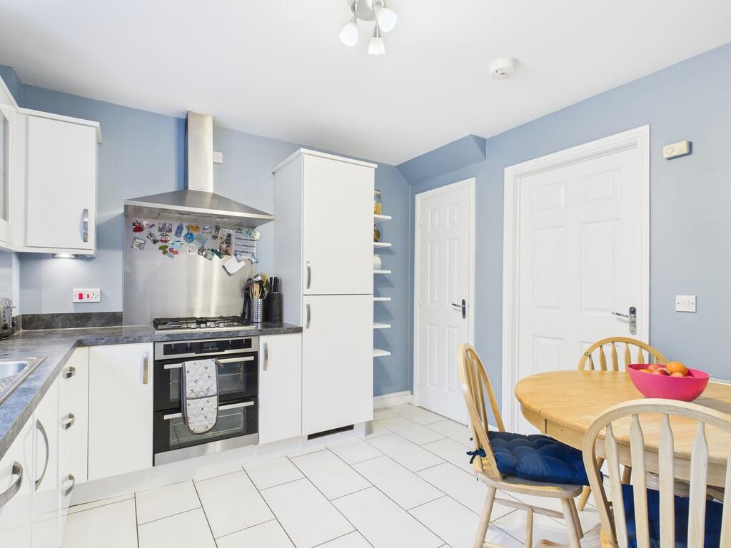 CAM05526G0-PR0044...