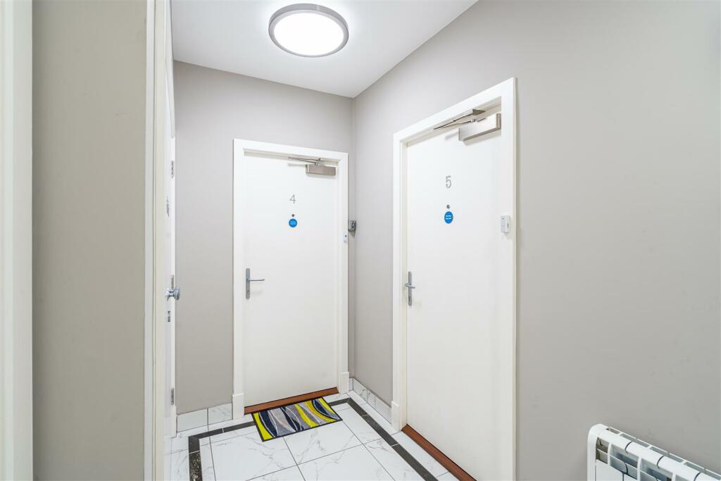 Apartment 5