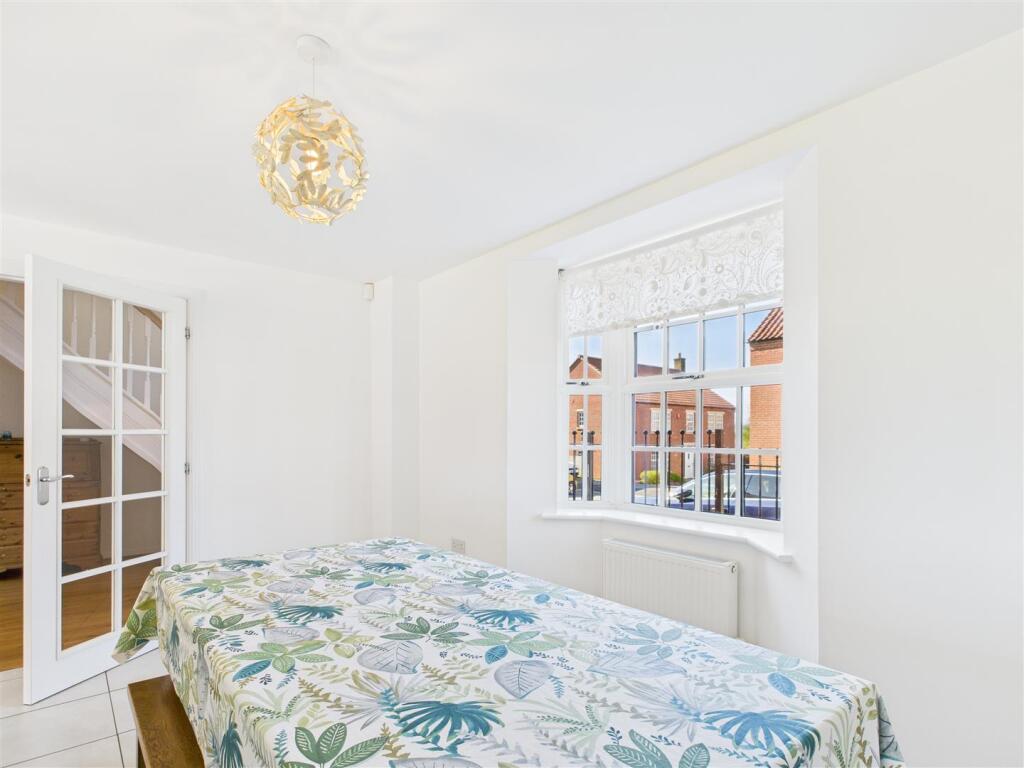 OPEN PLAN KITCHEN/BREAKFAST ROOM