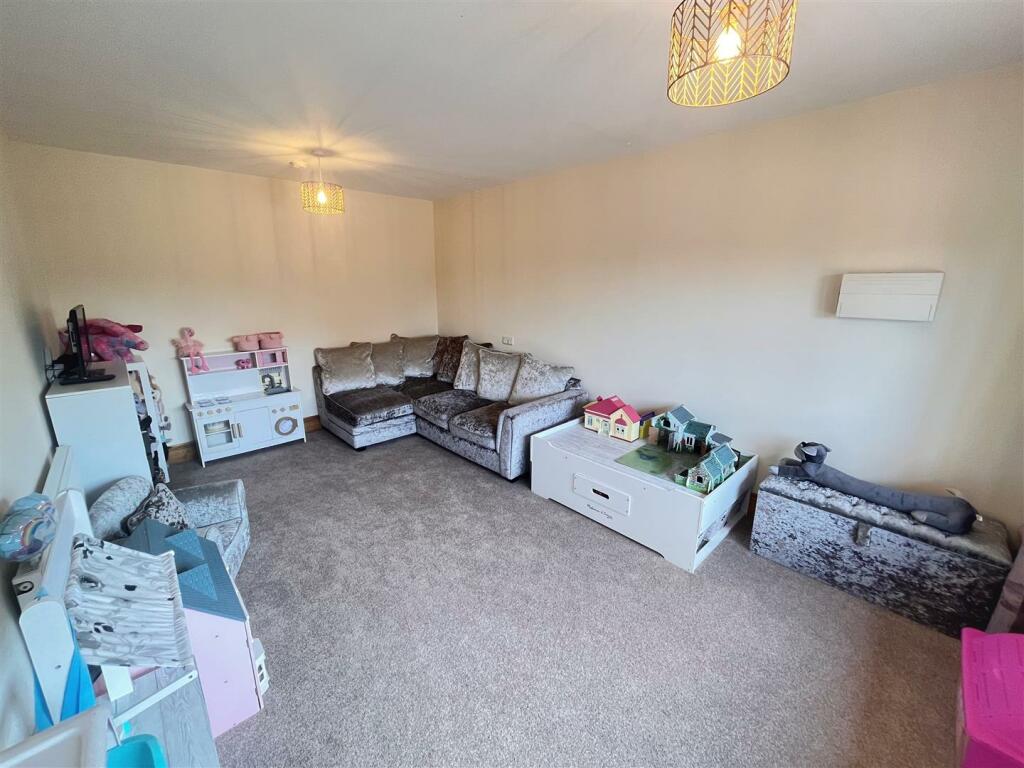 gr floor bed 4.JPG