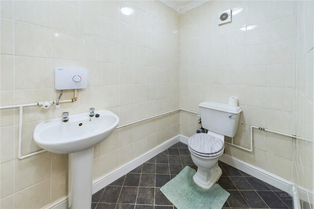 Shower Room Wc 1