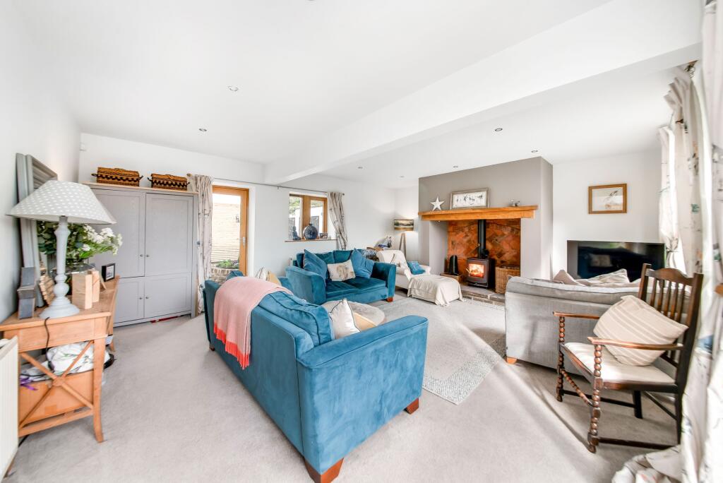 SITTING ROOM