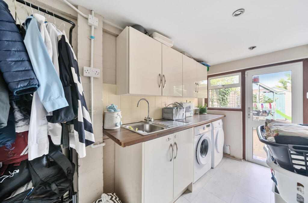 1317779-6-6864233...